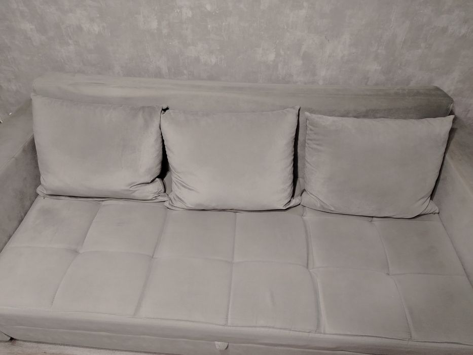 Продам срочно диван