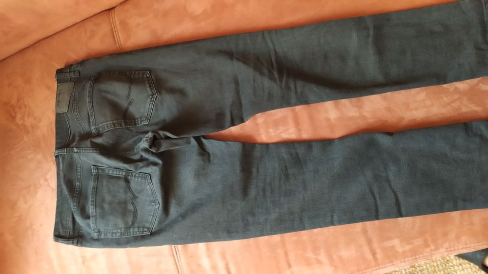 Оригинални дънки и панталони BOSS, Diesel, Tommy Hilfiger и д-р.