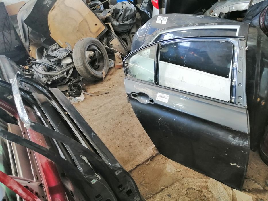 Дверь на BMW f30