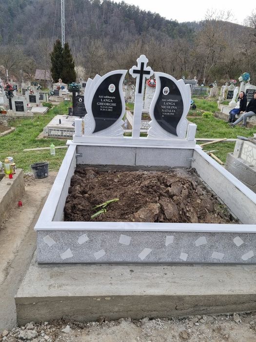 Monumente funerare, cruci marmură, granit, mozaic