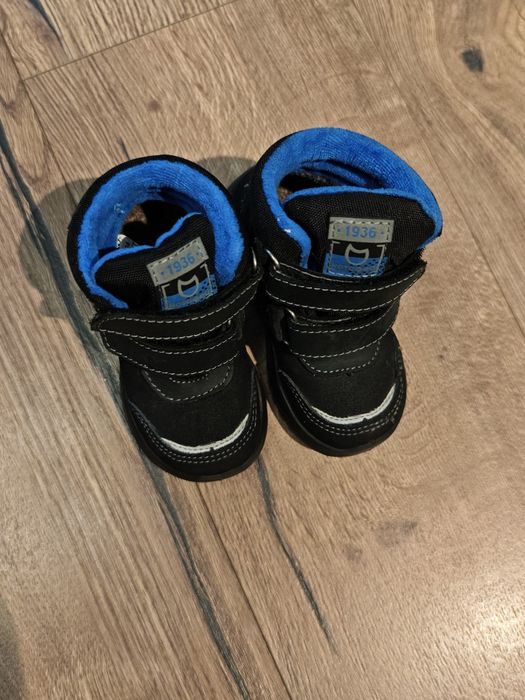 Демисезонные ботинки: 21 размер; Котофей