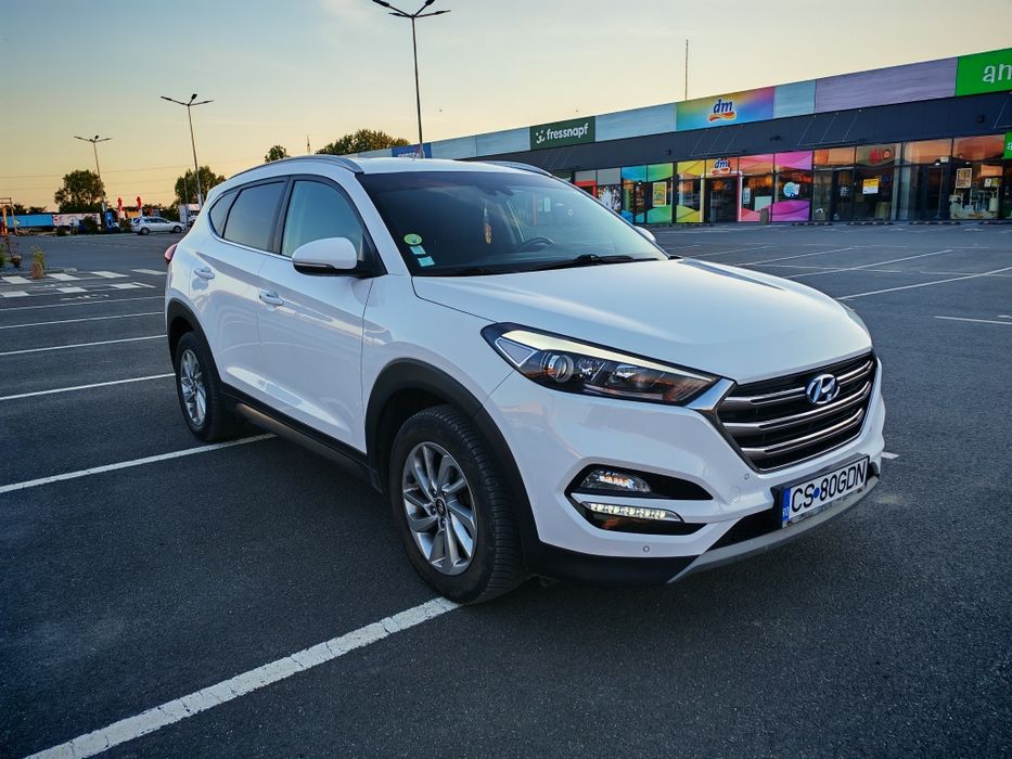 Hyundai Tucson 1.7 CRDi, 141 CP Automată – Echipare Premium Luxury 2017