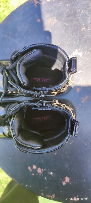 Детски лачени ботуши