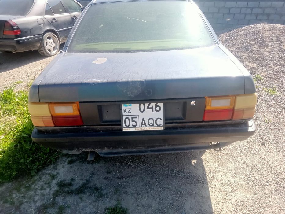 Продам ауди 100.