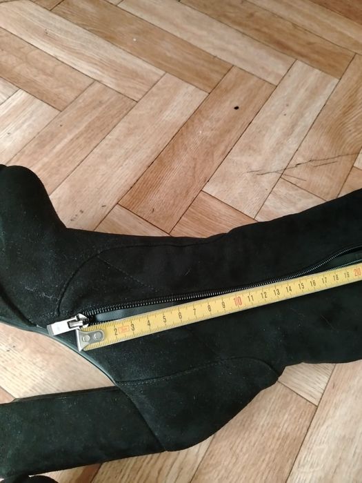 Продам сапоги замшевые