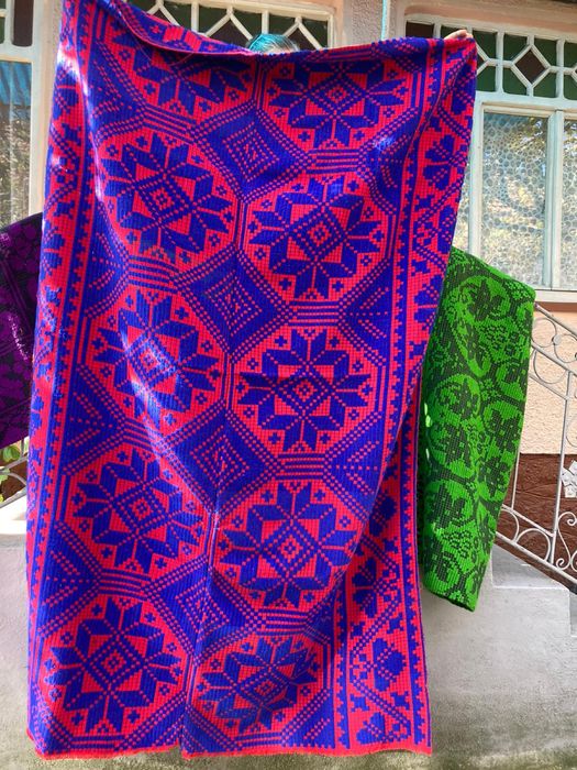 Pături vechi, țesute manual