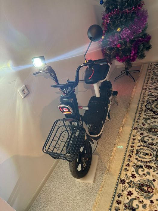 электроскутер продам