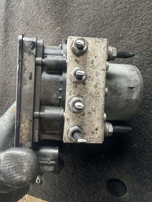 ABS помпа модул Абс за Audi A1 Vw golf 6r0614517cd Skoda rapid 2017г