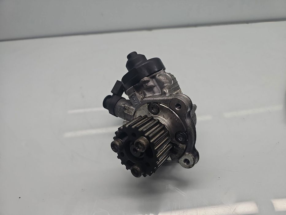 Pompa inalta presiune  Volkswagen Golf 6 (5K1) [Fabr 2009-2013] 03L130
