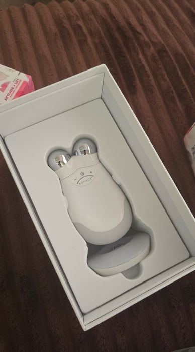 НОВ NuFace Trinity