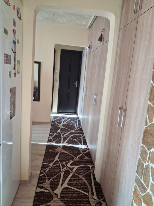Vând apartament 3 camere