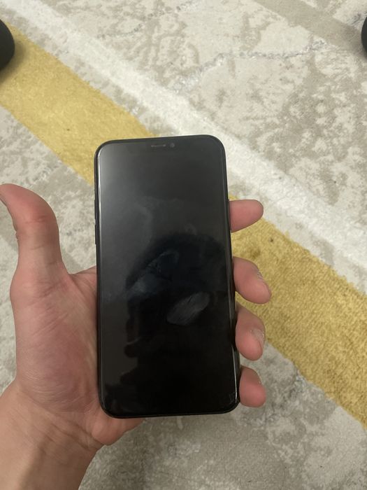 iphone 11 Pro  срочно прадаюотся