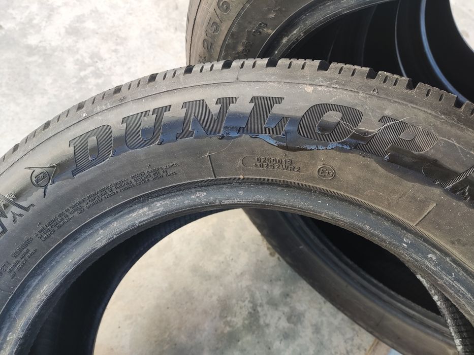 215/60/17 Dunlop