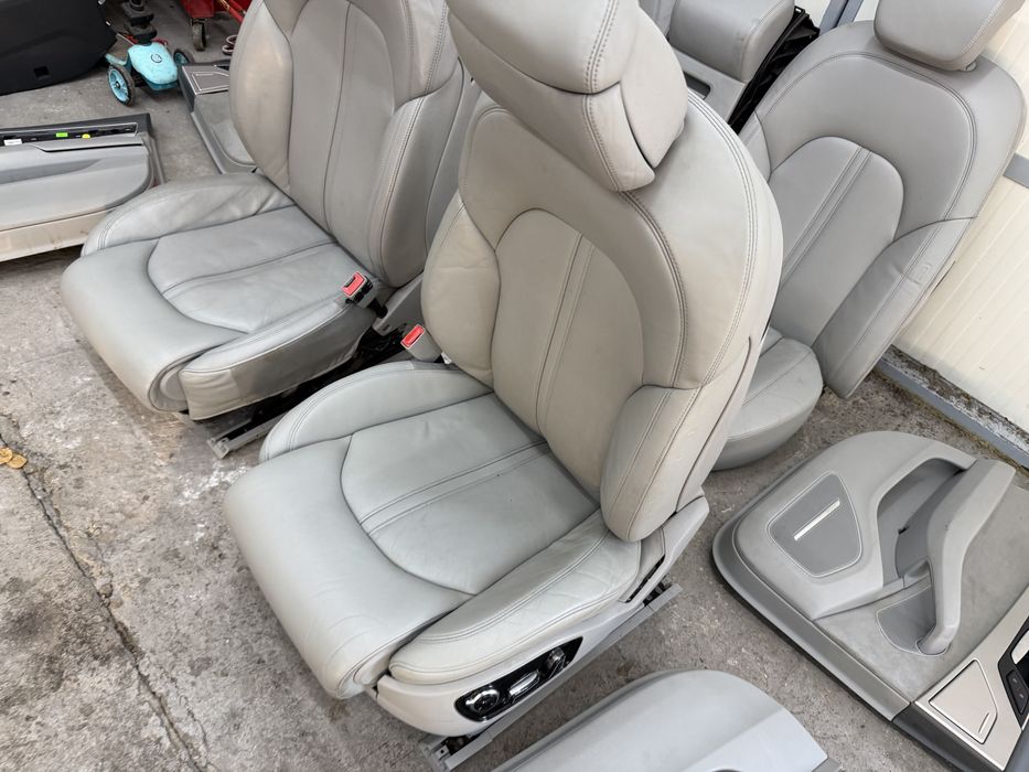Кожен салон за Audi A8 D4, Ауди
