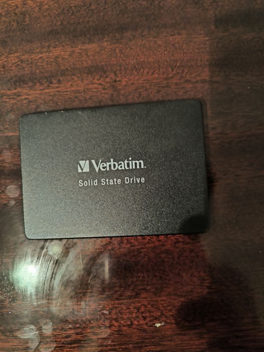 Vând componente în stare excelenta pentru Laptop HP Model 15-bs020ng