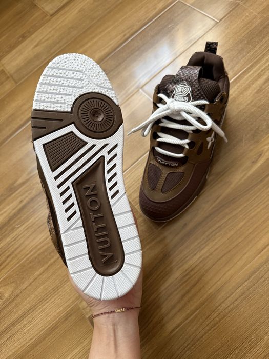 Adidași Luis Vuitton