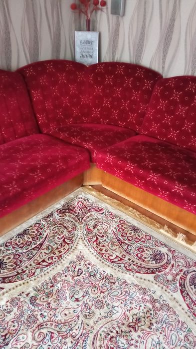 Продам угловой большой мягкий уголок
