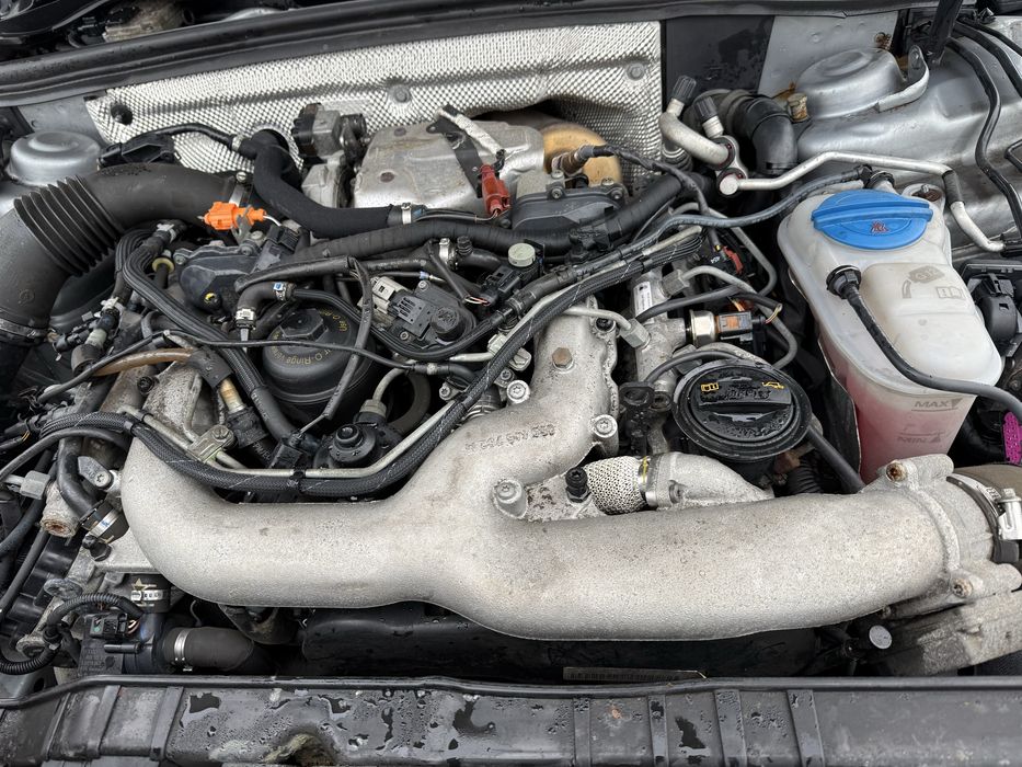 Motor audi a4 b8 2.7d  fara anexe cgka 175.575km