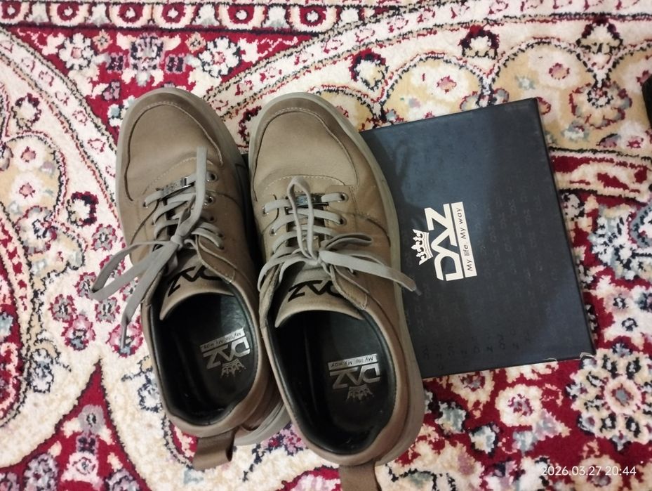 Продам мужские кеды DAZ