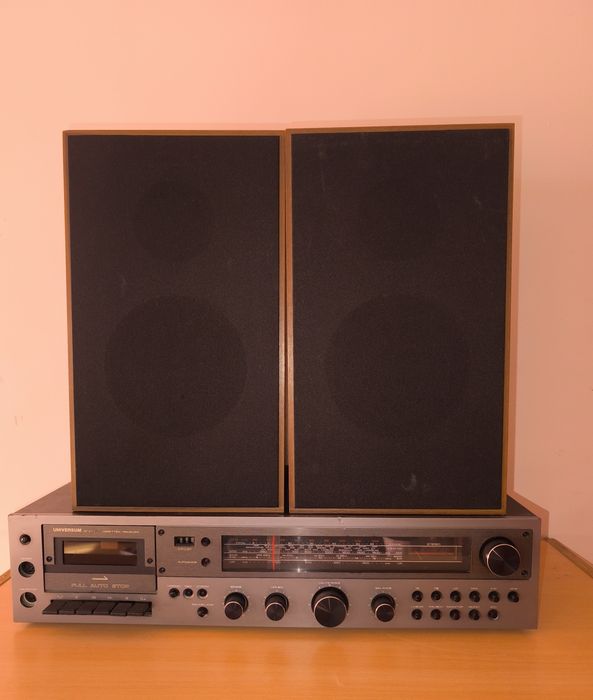 Касетeн стерео ресийвър Universum