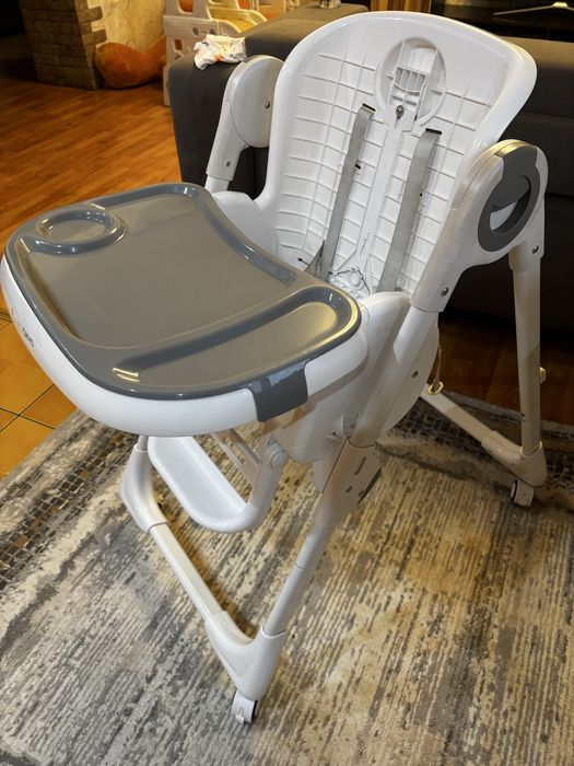 Продам стульчик для кормления