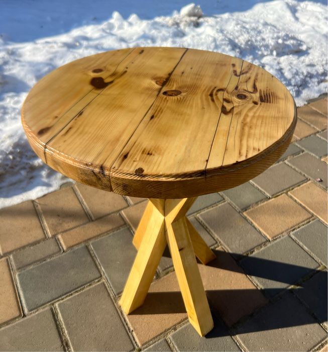 Măsuță de cafea rotundă din lemn