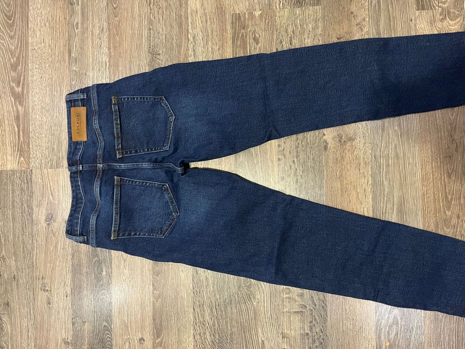 Дамски дънки Escada