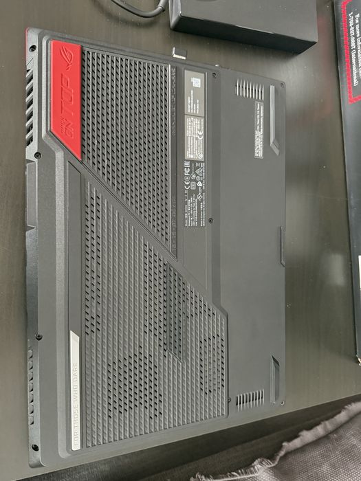 Laptop ASUS ROG strix G513 rtx 3060