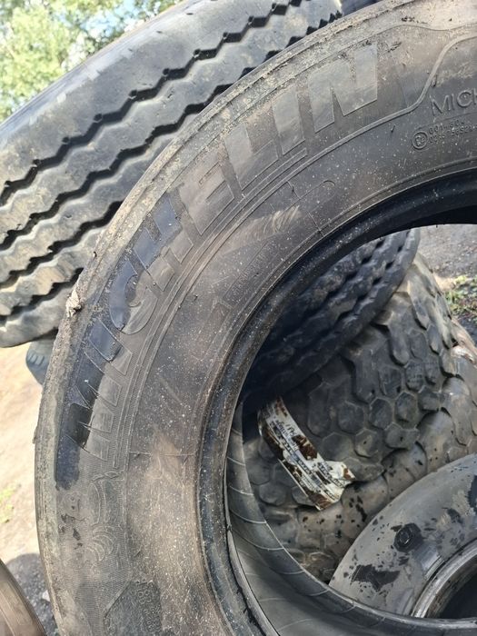 Vand 1 sau 2 anvelope 315 60 22.5 directie 1 buc michelin 1 buc hankook