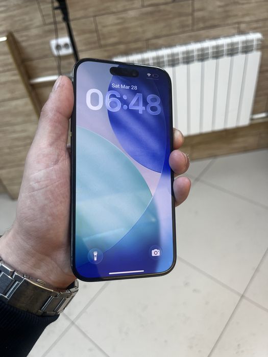 Продам 15 про в отличном состоянии