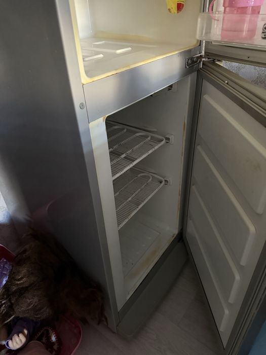 Продам холодильник