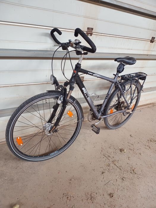 Bicicletă KTM cu roți pe 28