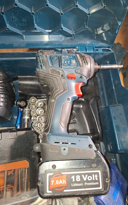 Bosch GDR 18v 200 импакт