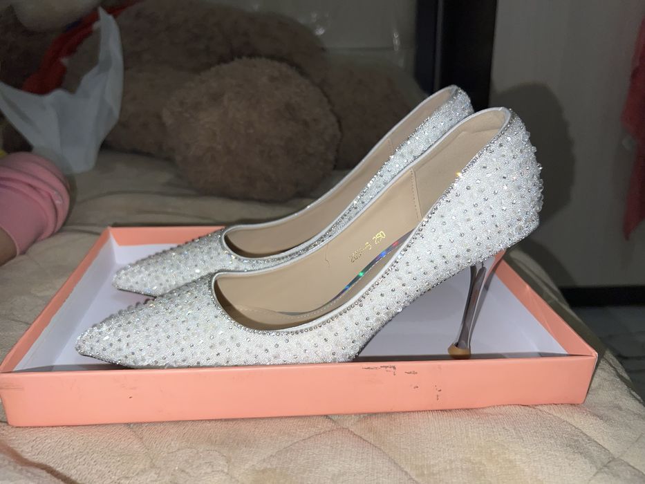 Туфли женские белые