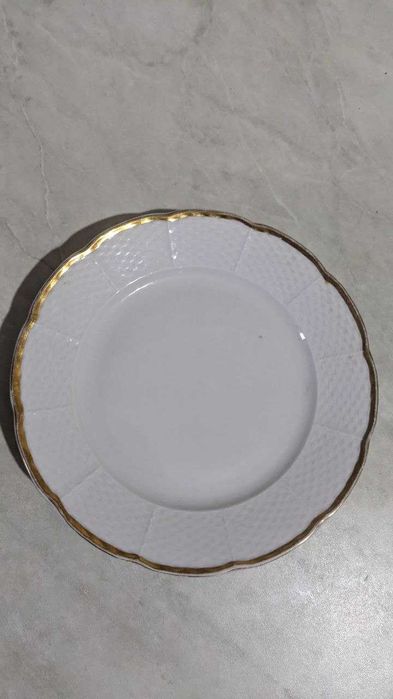 Тарелки большие фаянсовые 6 шт.,диаметр 25 см,б/у