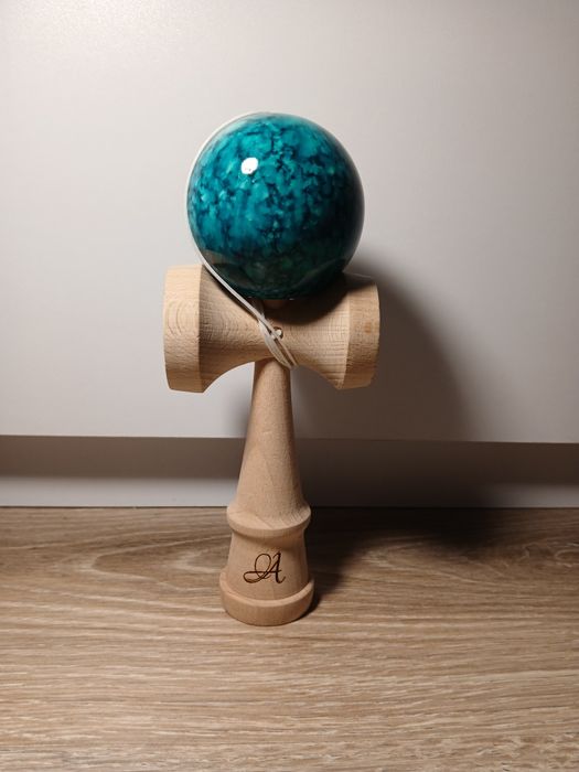 Kendama perfecta pentru incepatori