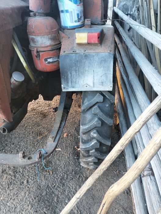 Продам трактор Т-16