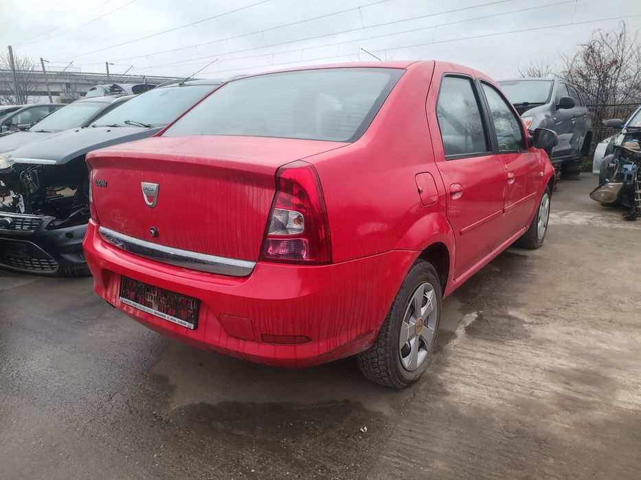 Dezmembram Dacia Logan, motor 1.4 mpi
