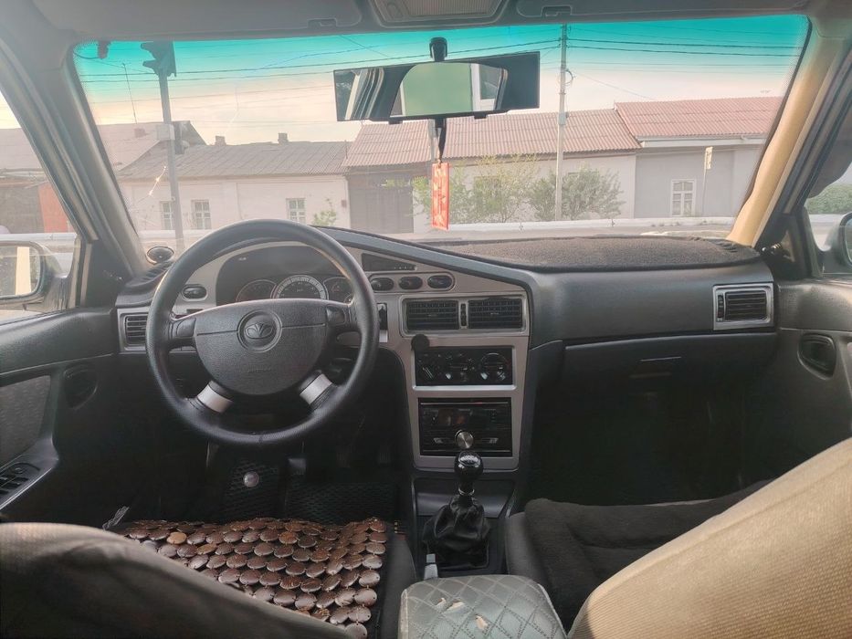 Срочно сотилади Нексия 2 сонс гибрид люкс кондиционер