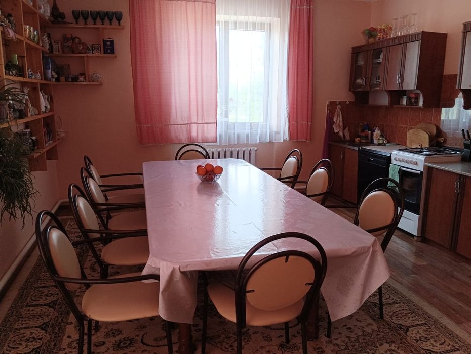 Дом 266 м² территория 1 га