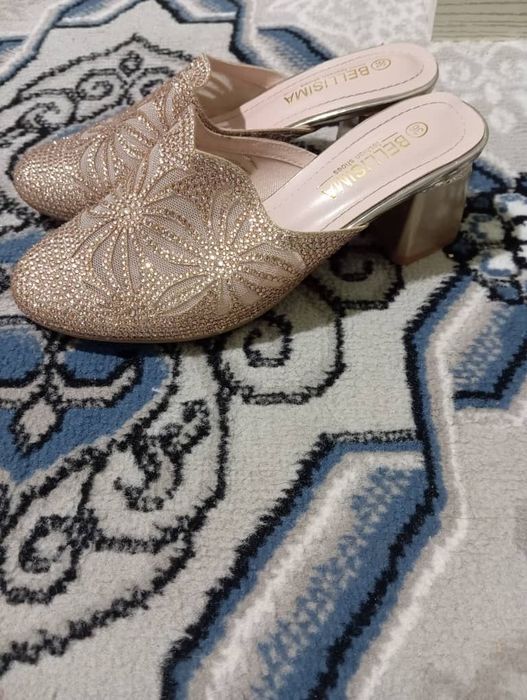 1 marta kiyilgan yangi holati yaxshi narxini yana kelishamiz