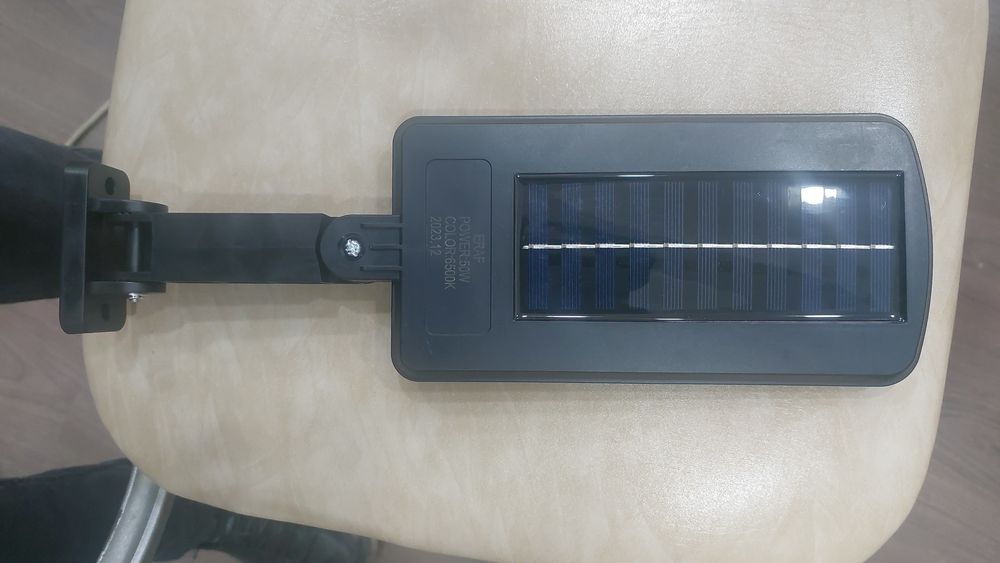 Projektor Quyosh panel