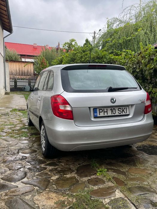 Vând Skoda Fabia