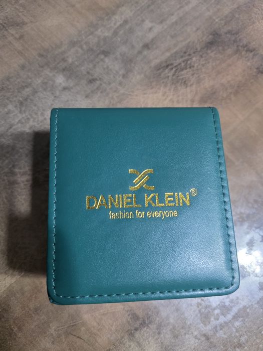 Часы Daniel Klein