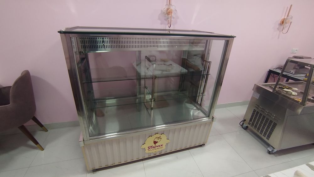 Холодильник витрина новый