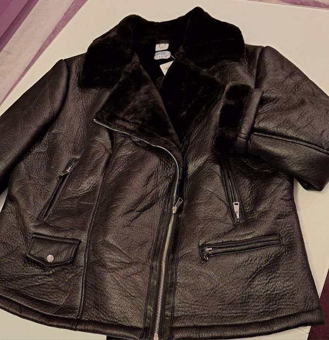 Дебело зимно яке в черно с пухкава подплата еко кожа