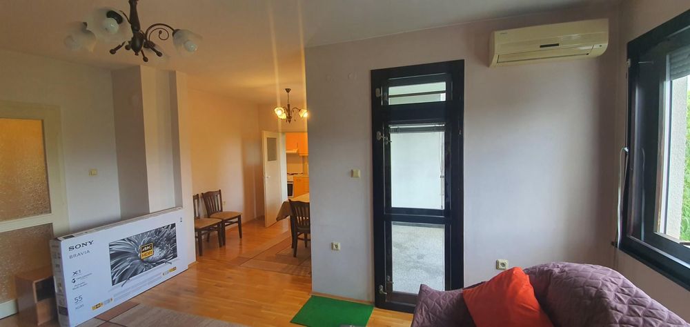 Дава се под наем Тристаен апартамент в Пловдив, Каменица 2 - 120 кв.м за 637.5 € - Снимка #1