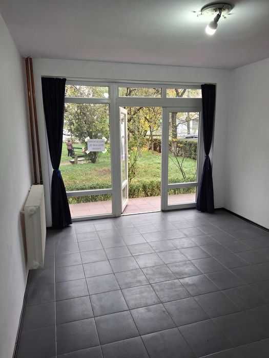 Persoana fizica inchiriez spatiu birou