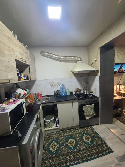 Срочно продаётся 1 комнатная квартира в городе Чирчике