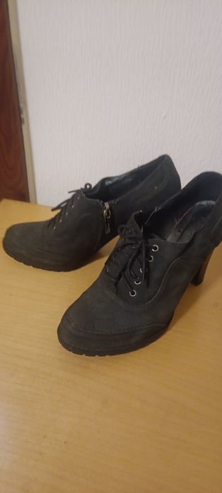Отдам ботильоны размер 37